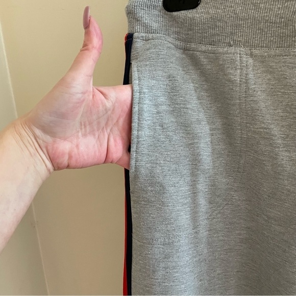 𝅺SPORTSWEAR Unisex 3 Stripe Tapered Drawstring Joggers, Cuffed Ankle - Picture 8 of 11